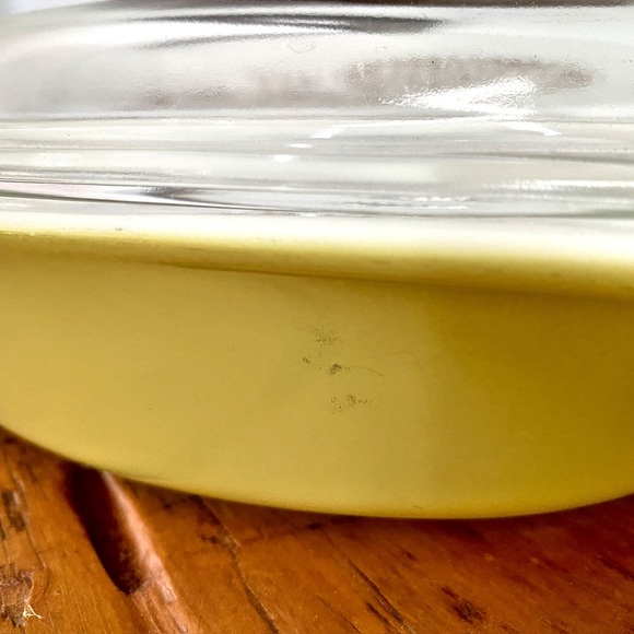 Vintage Pyrex Daisy Green Divided Ovenware Dish With Lid 1.5 Qt - Picture 4 of 16